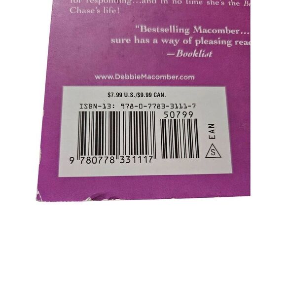 An engagement in Seattle by Debbie Macomber mira books isbn-13 9780778331117 - Picture 2 of 5